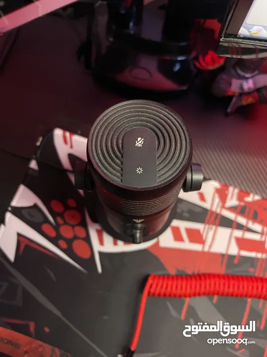 مايك فانتك الغني عن تعريف