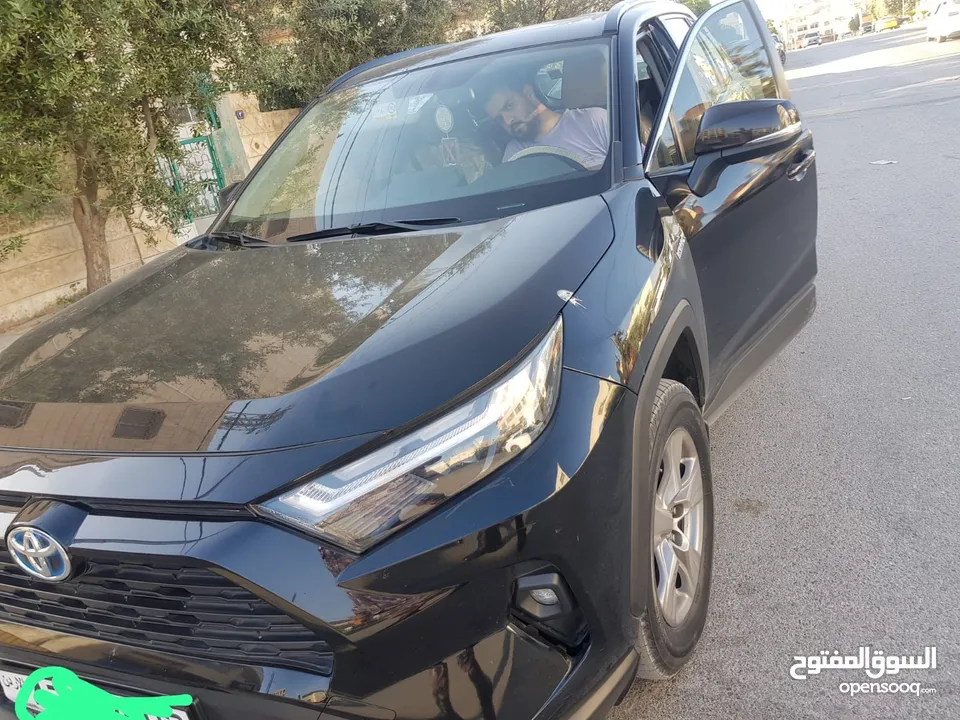 راف فور 2022 فحص كامل لون اسود ملوكي للبيع