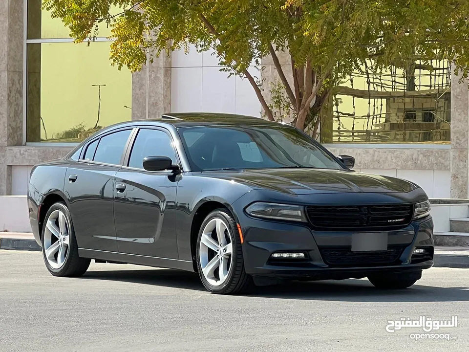 Dodge CHARGER SXT v6 model 2018 FOR SALE