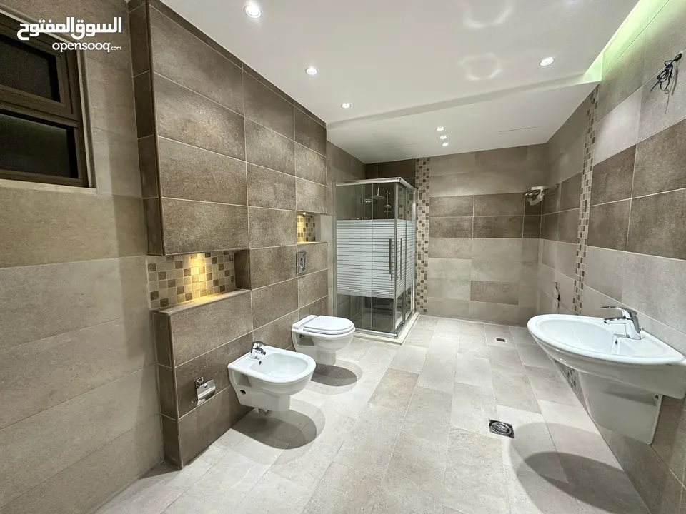 Apartment For Sale in Deir Ghbar ( Property 42632 )-174775240