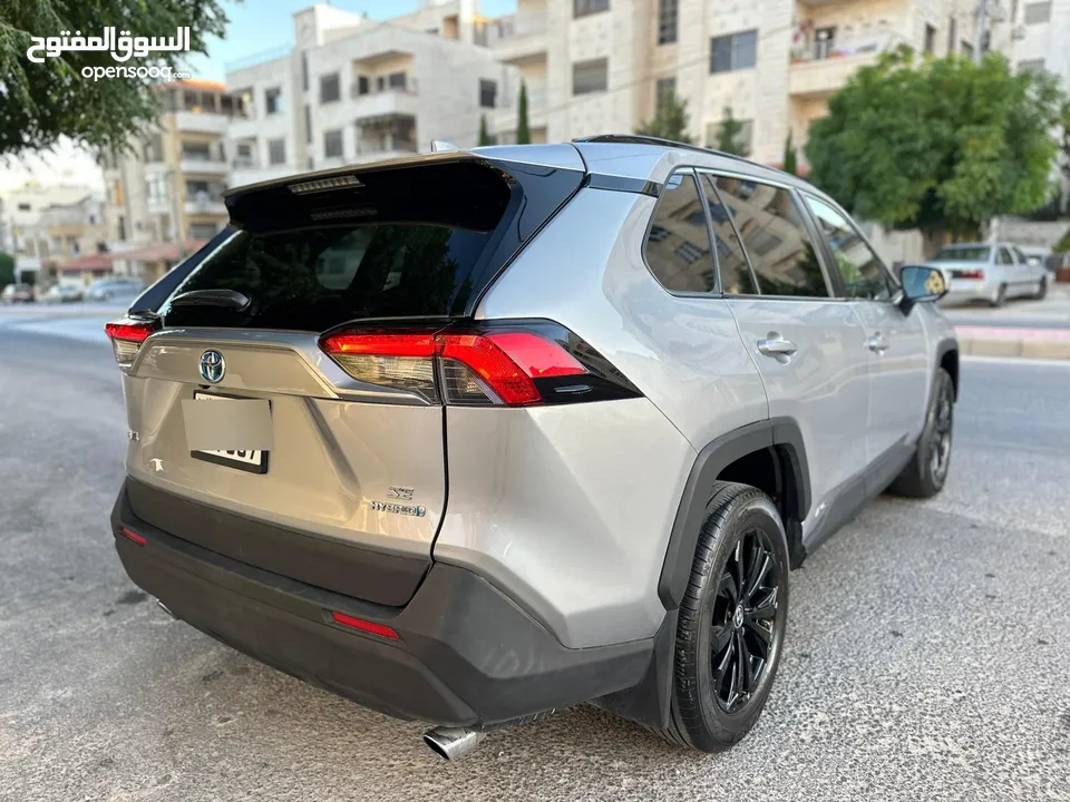تويوتا راف فور 2022 SE جمرك اليوم عداد قليل بطارية ليثيوم4/4