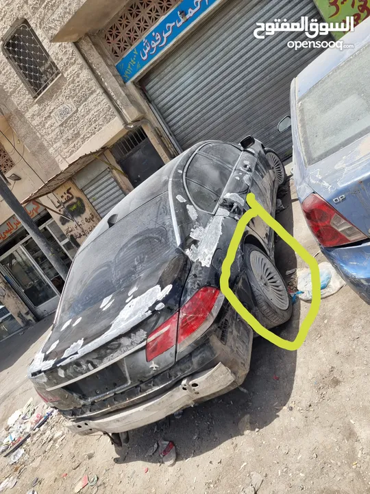 مطلوب جنط شمسي مقاس 19 عريض خلفي خاص لل bmw