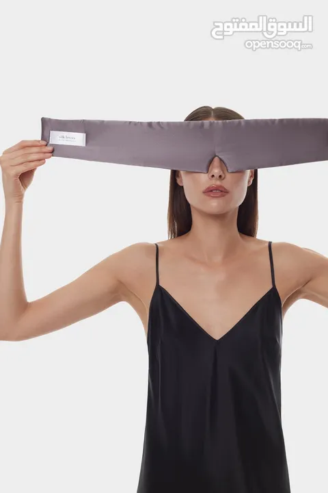 قناع نوم حريري فاخر 100٪ طبيعي Luxury Silk Sleep Mask for Deep Relaxing Sleep