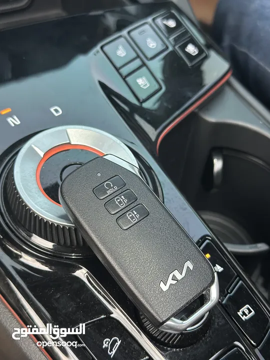 سبورتاج هايبرد 2023 - فل مسكر مع بانوراما - عداد قليل - غرفه مميزه جداً - سعر مميز جداً ع الكاش