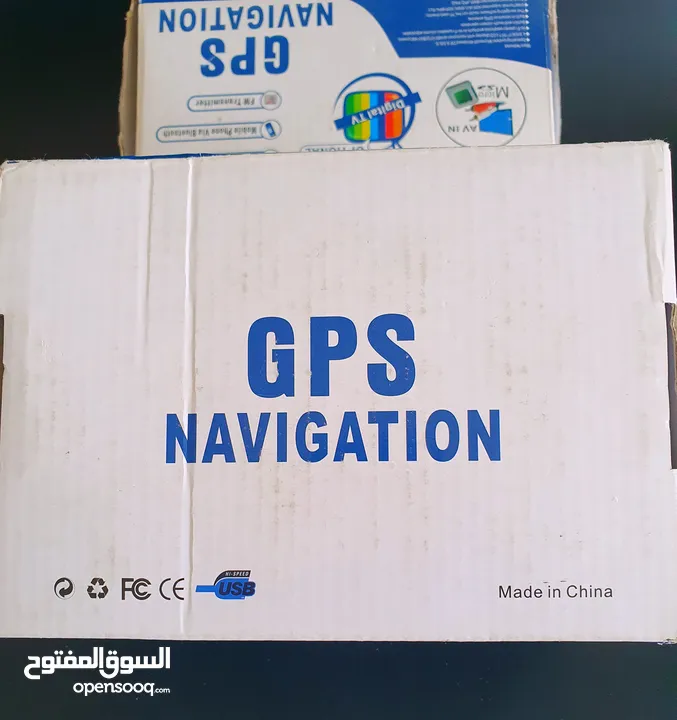 جهاز GPS ملاحة احترافي بشاشة لمس عالية الدقة (800×480) مزود بتلفزيون رقمي