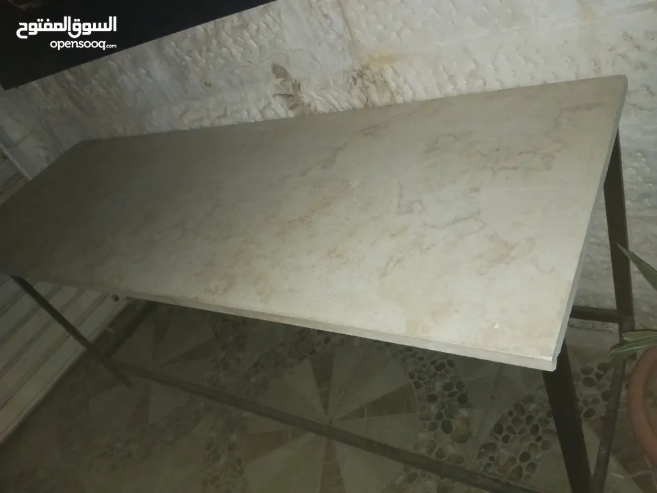 عدة محل حلويات كاملة للبيع بسعر مغري