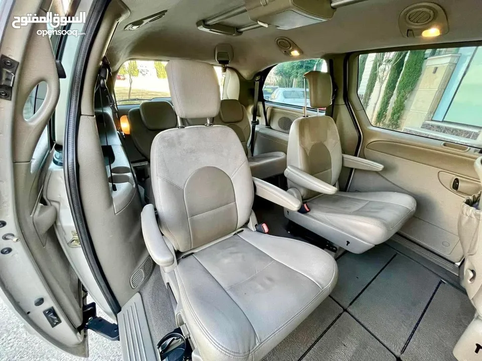 كرايسلر جراند فوياجر بحالة الوكالة وارد الشركة chrysler grand voyager (2007) قابل للبدل