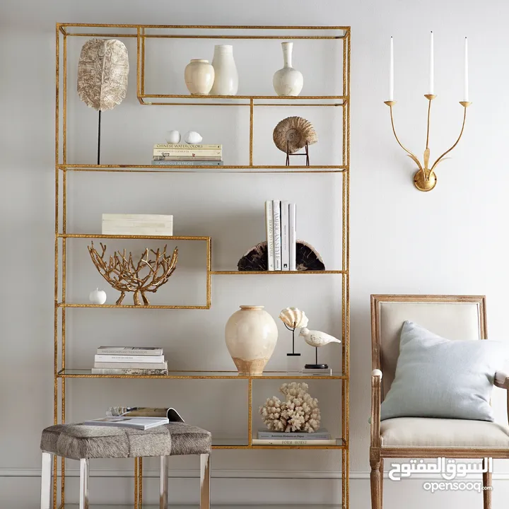 Gold antique shelving unit. وحدة رفوف  فاخره