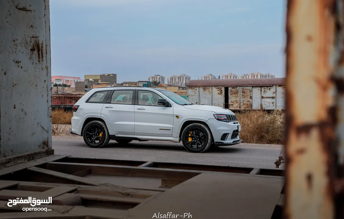 Jeep trackhawk