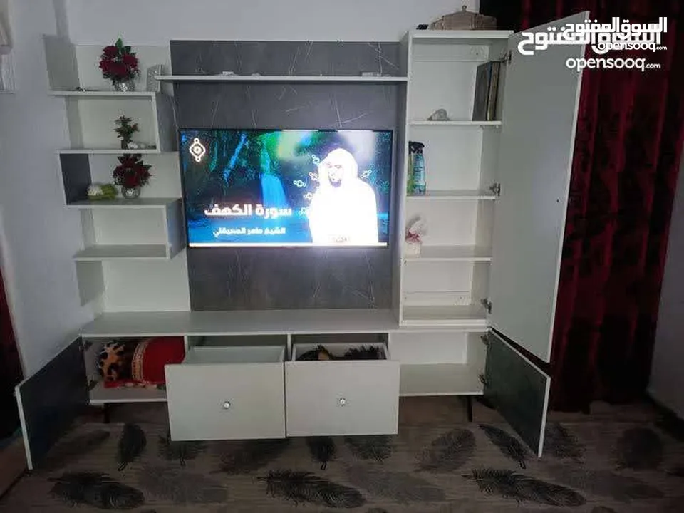 طاوله شاشه للبيع بدون شاشه