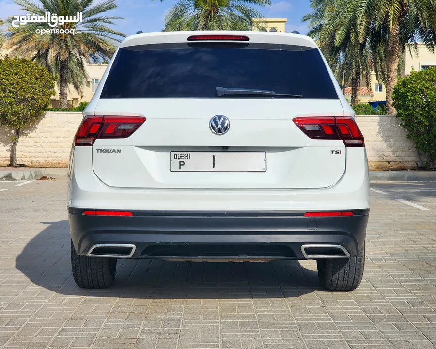 2018 Volkswagen Tiguan / Gcc Specs/ 4 Cylinder / 7 Seats / Mid Option