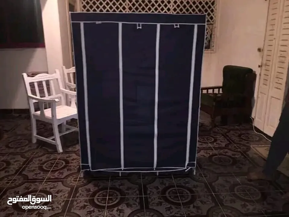 دولاب 3 ضلفة عملى بغطاء مساحة مناسبة 130*45*175 سم