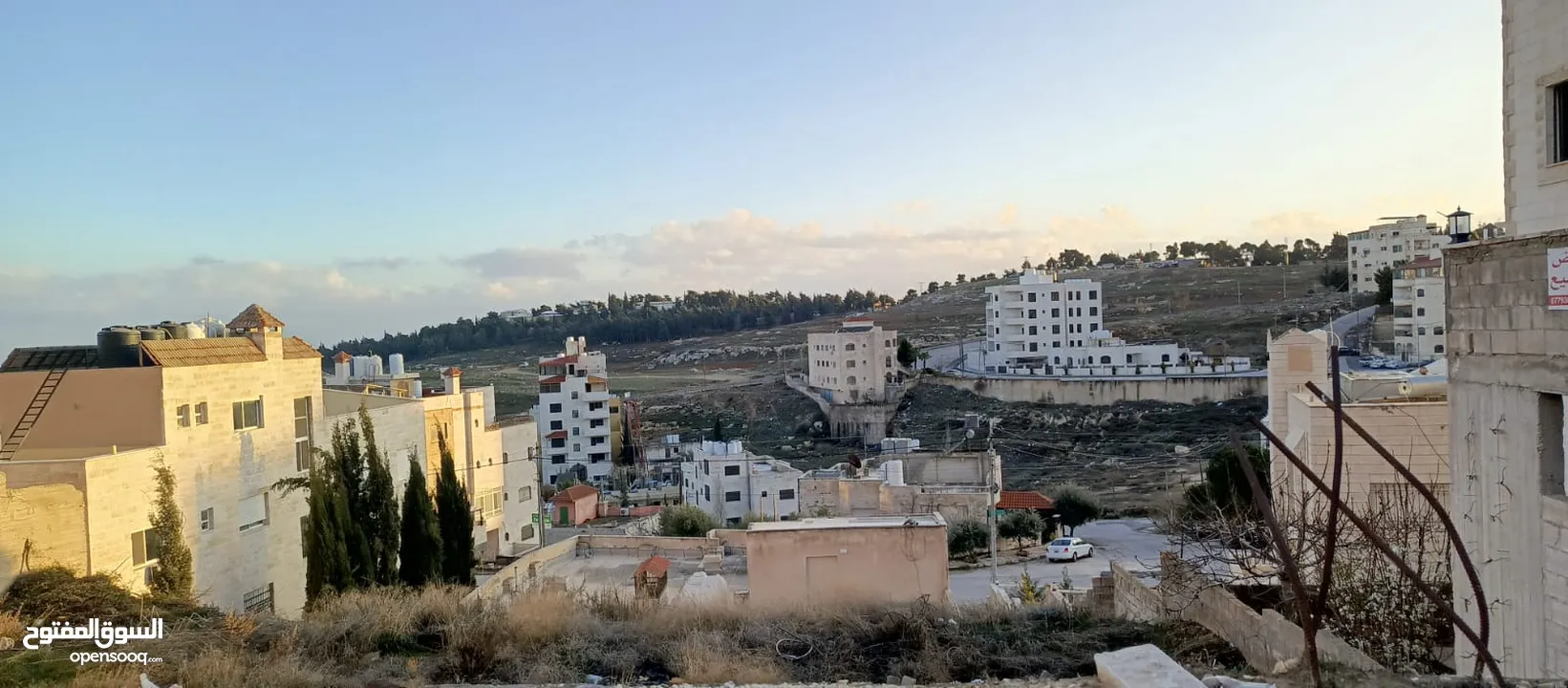 أرض مميزه على طريق المطار