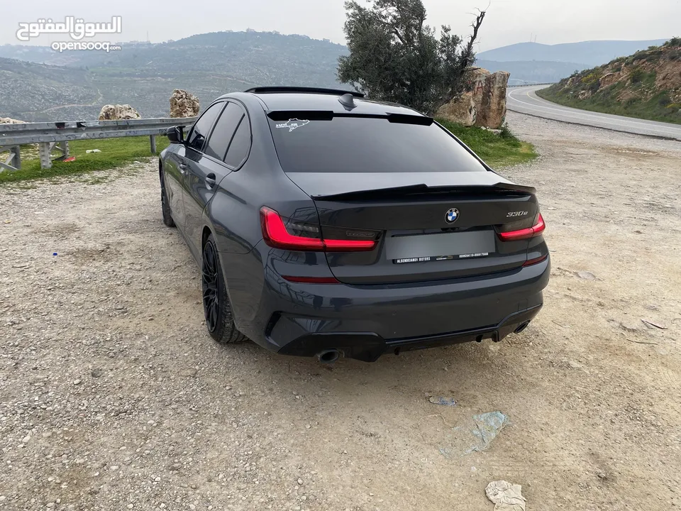 BMW 330e 2020 M Package