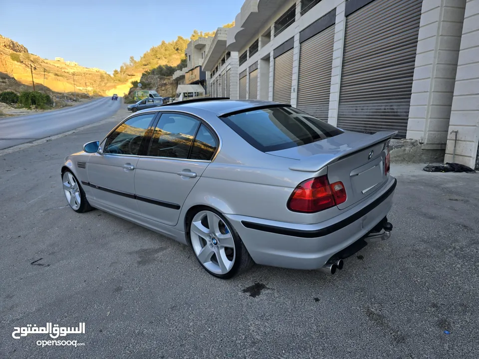 Bmw325 حشوة 330 معدلة كلها السيارة