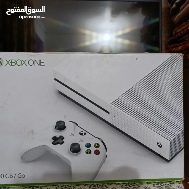 Xbox one S ٪مستعمل نضافه  90