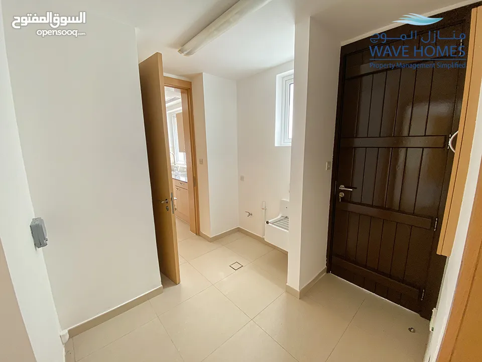 Spacious 5-Bedroom Villa in Al Mouj