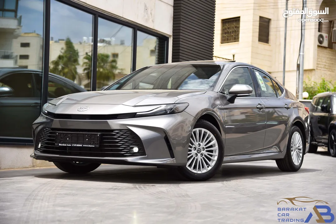 تويوتا كامري هايبرد رمادي 2025 Toyota Camry Hybrid HEV