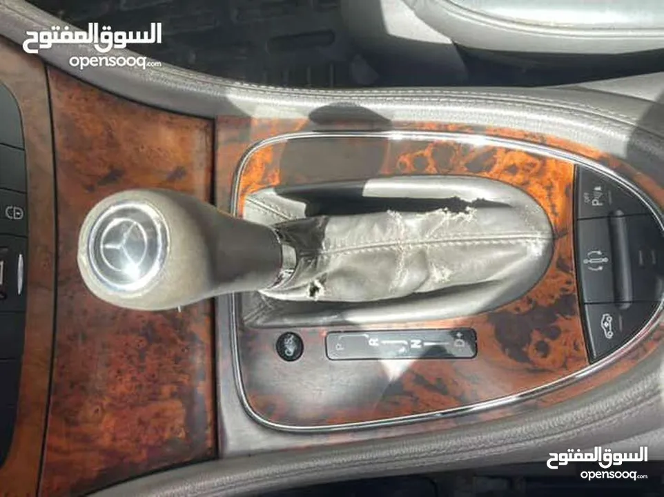 مرسيدس  CLS 350 بحالة الوكالة  موديل 2006