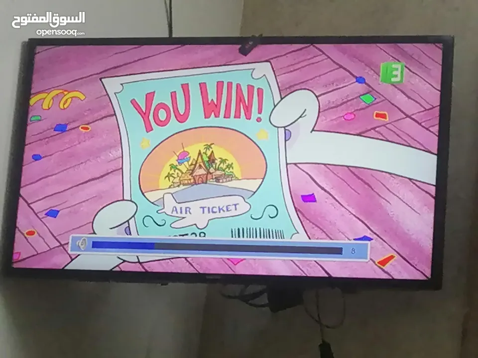 شاشه مستخدمه للبيع نوع سمكس استخدم سنه واشهرين