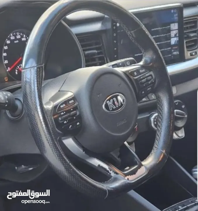 Kia Stonic كيا ستونيك