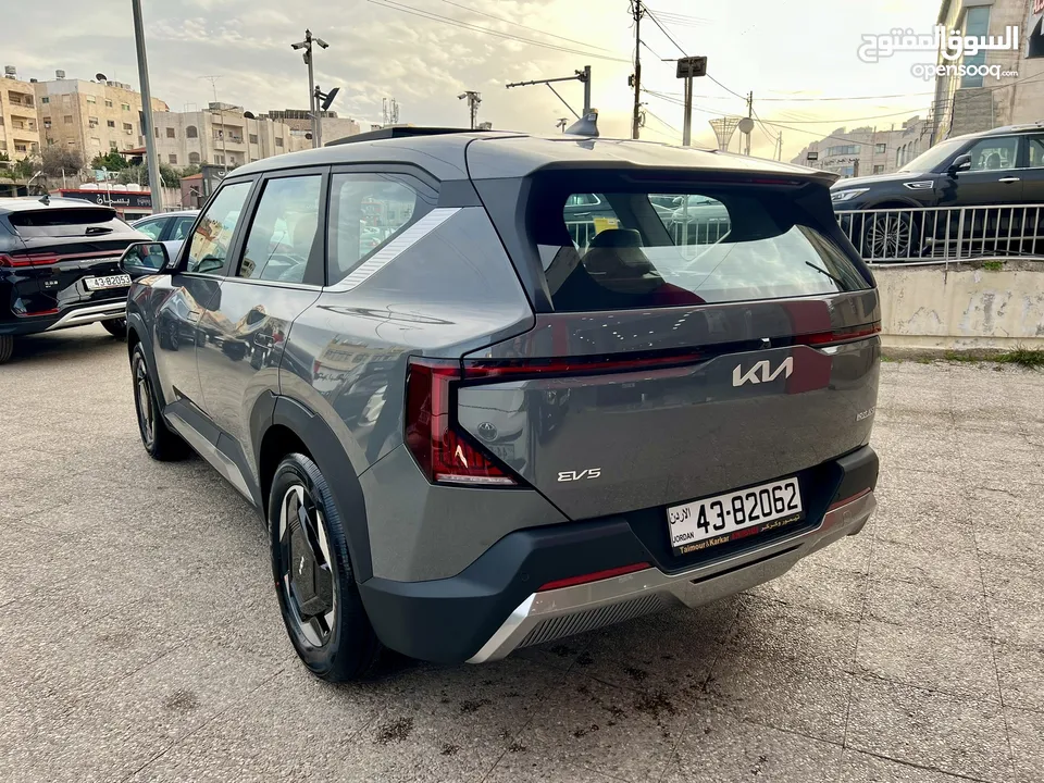 Kia EV5 2024 كآملة الإضافات