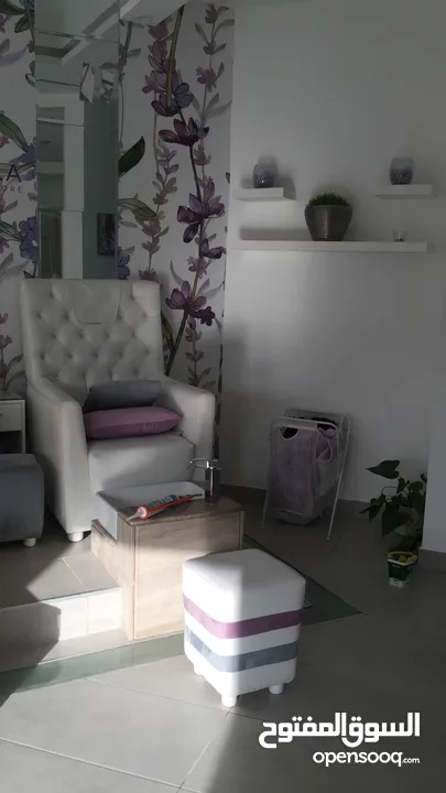 .صالون للعناية بالاظافر و سبا    .                          .Nails Spa &More .