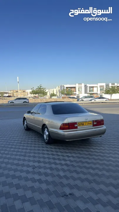 Ls400 للبيع قمه في النظافه افحص واحكم