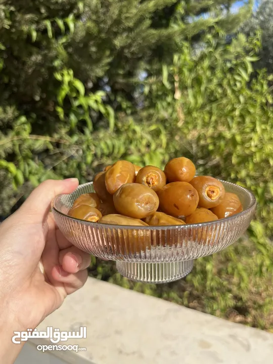 براد شاي او قهوة حسب ما تريد كبيرة جدا جدا وبجنن ومميز