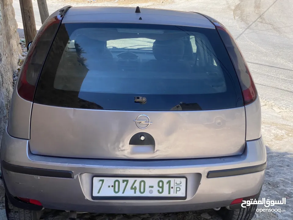 اول كورسا 2005 للبيع