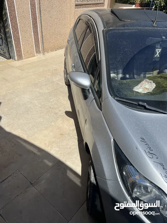 فور فيستا 2012 للبيع