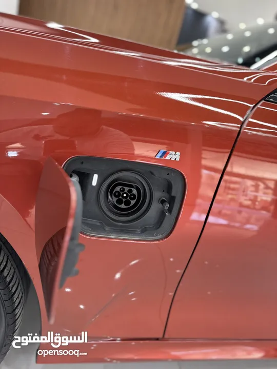 BMW330e فل