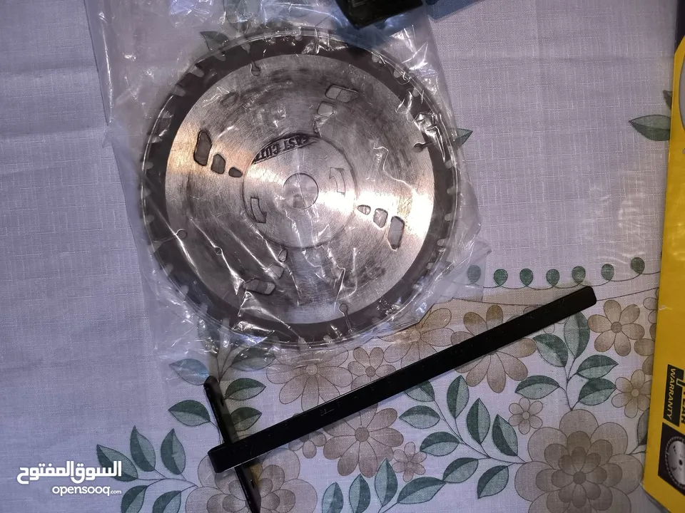 للبيع منشار دائري كهربائي STANLEY 1510W – بحالة شبه جديدة