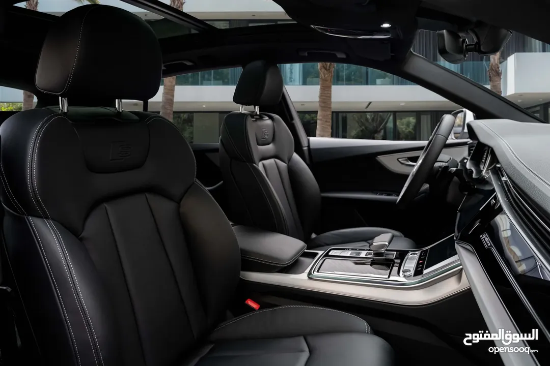 Audi Q8 S-LINE