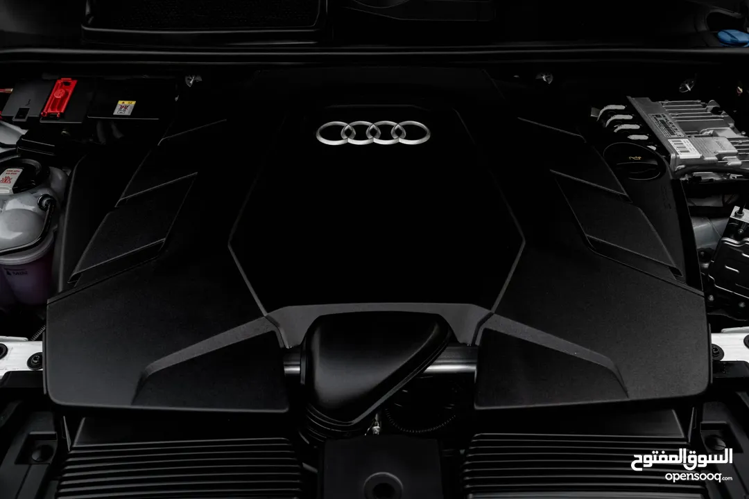 Audi Q8 S-LINE
