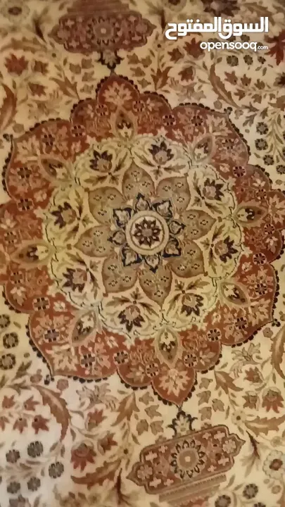 سجاده صوف للبيع طول ما عرض 3 باربعه موجوده جبل الحسين