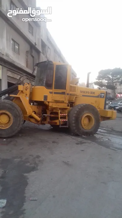 جرافه فولفو LB120 موديل 1994 للبيع او البدل عقار