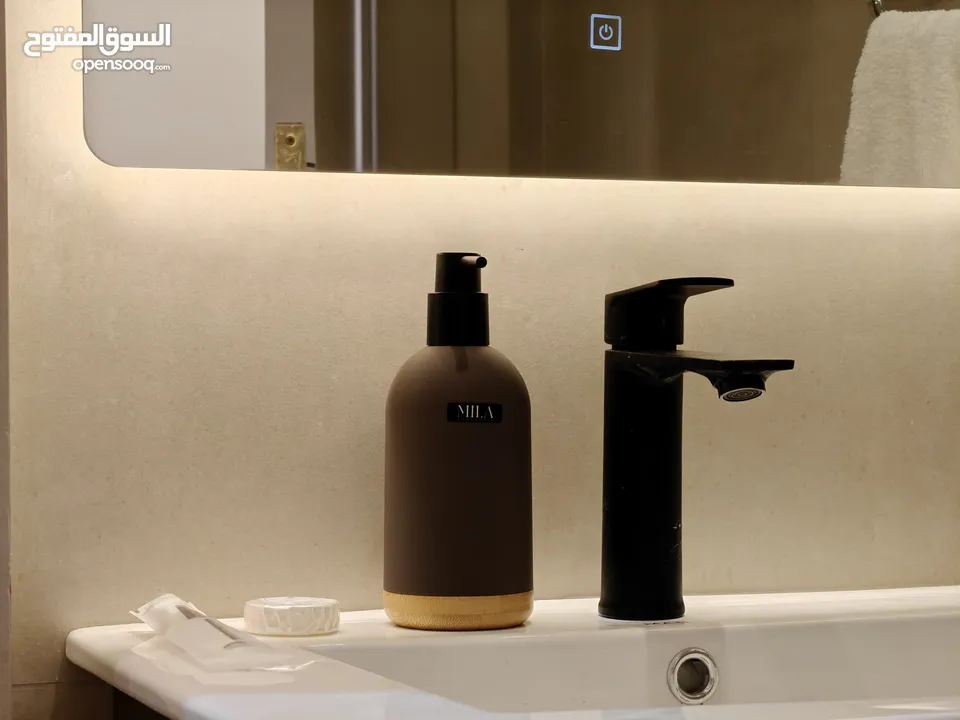 أجنحة فندقية للايجار للعائلات بموقع حيوي و مميز السابع