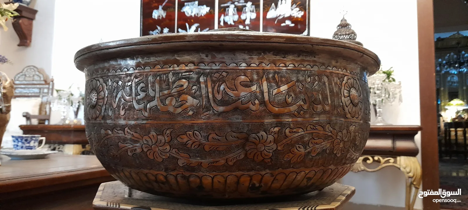 تحفه سلطانيه  فخمة قدر كبير جدا  تحغه متحفية عثمانية كبير نقش وكتابات نحاس احمر 150 عام
