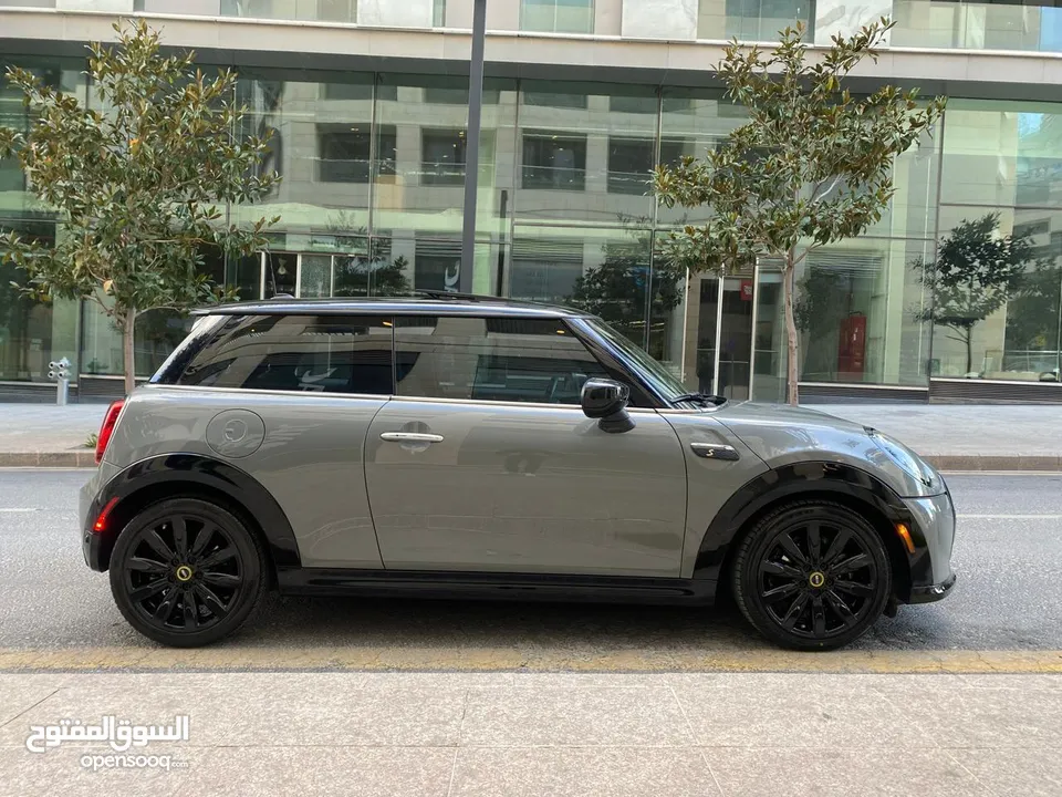 MiniCooper S electric 2023