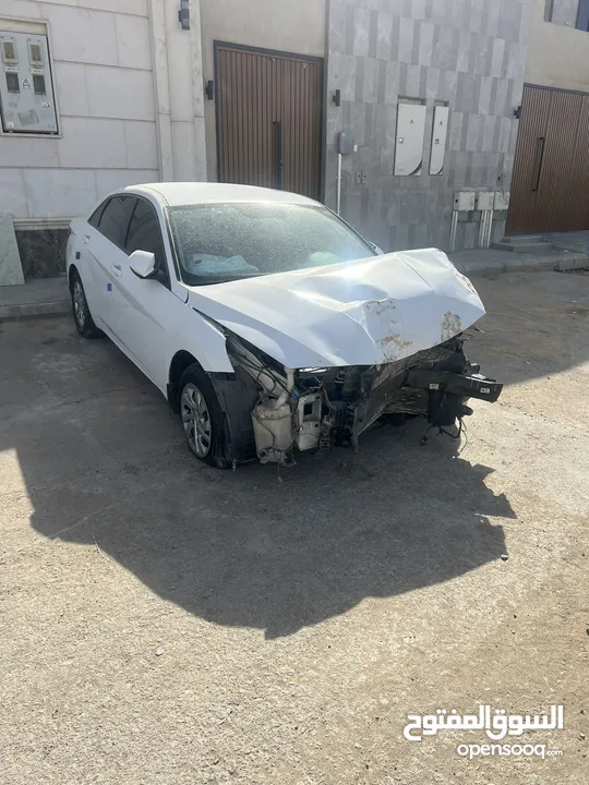النترا 2021 مصدومة للبيع