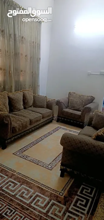 للبيع العاجل
