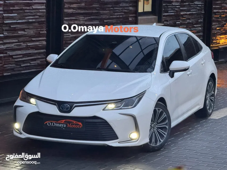 Toyota Corolla Hybrid 2023   ، السيارة الأكثر مبيعًا واعتمادًا في العالم 170 حصان  عداد قليل
