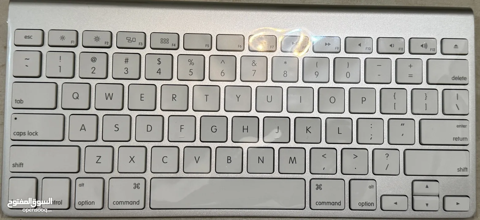 Apple Bluetooth keyboard (model A1314)