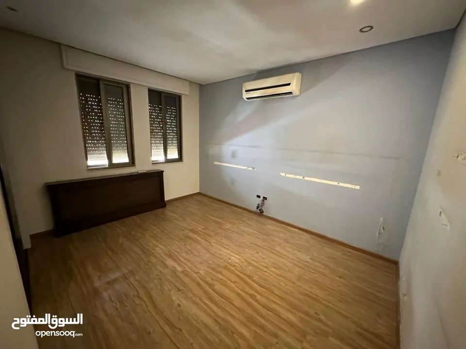 فيلا فاخره سوبر ديلوكس للايجار في منطقه الصويفيه