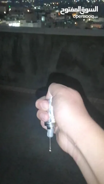 عصا سحرية ستانلس ستيل للحركات فقط بتنشد وبتترخا طولها وهي مسكره 5سنتي وهي فاتحه متر و20