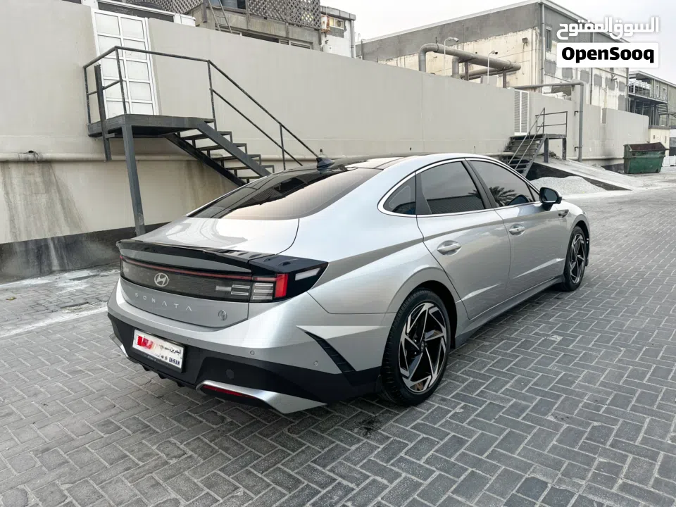 Hyundai Sonata 2024 -Premium Full Option Silver - GCC Specs -Maintain with Dealer First Motor