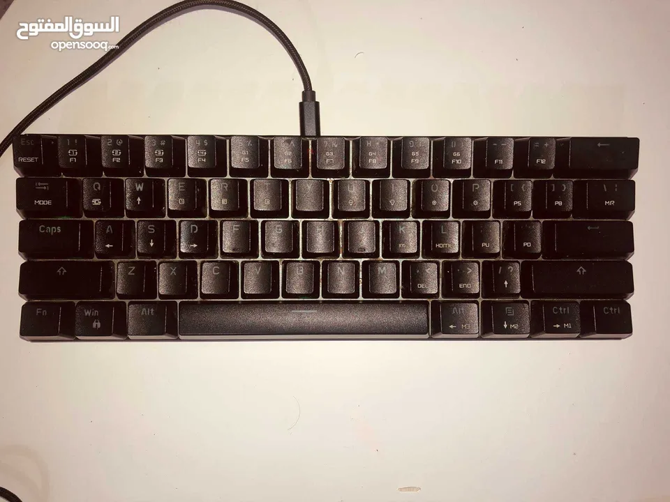 كيبورد جيمنغ للبيع بحاله ممتازه مستعمل صوت رائع وكيبورد رائع للالعاب وممتع وجيد للكتابه الوان مختلفه