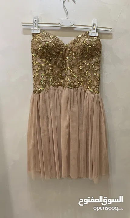 فستان سهره  لبسه واحده للبيع بسعر مغري