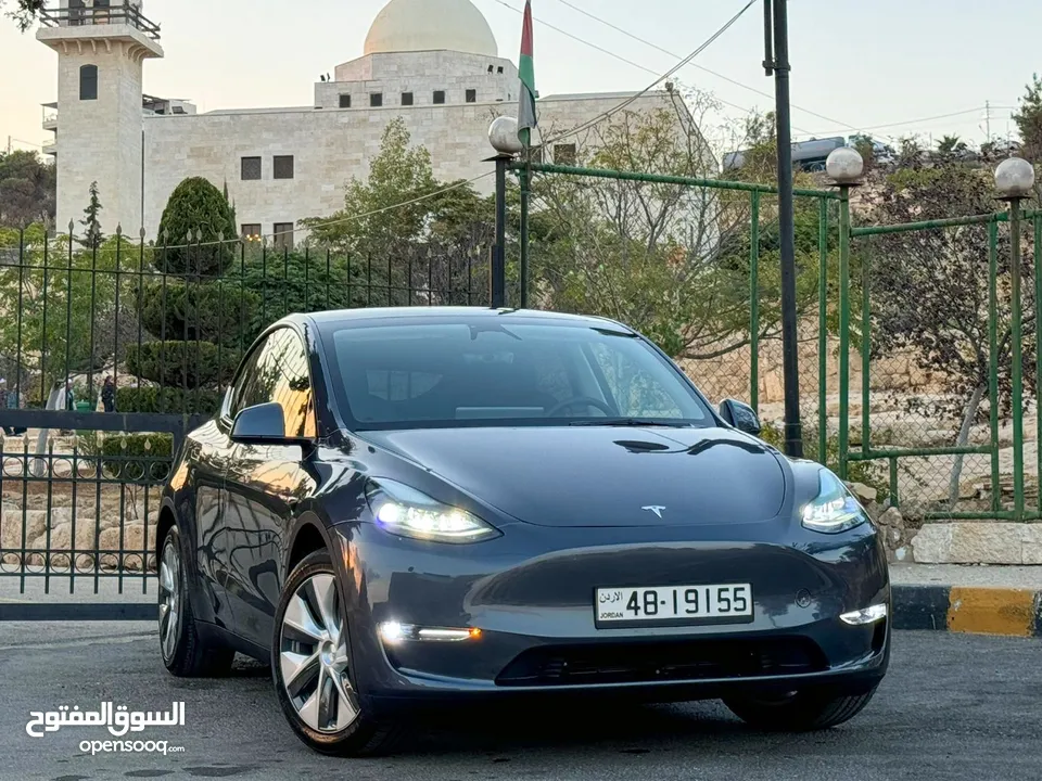 تيسلا موديل Y عداد شبه زيرررو ((2023)) فحص 7 جييد ارباج أصلي TESLA MODEL Y 2023 LONG RANGE